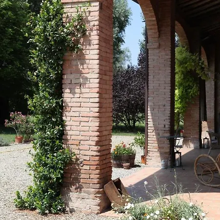 Oda ve Kahvaltı Podere Merlo Parma