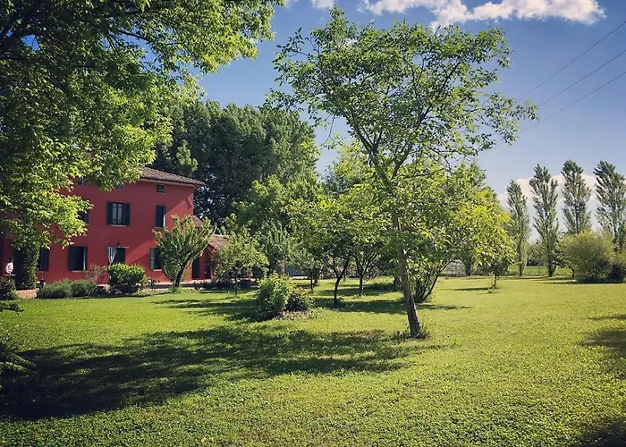 Alojamento de Acomodação e Pequeno-almoço Podere Merlo 4*